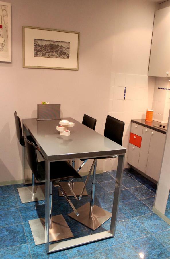Studio Apartment Art Split Exteriör bild